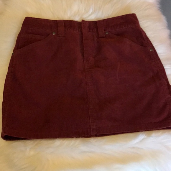J. Crew corduroy Cargo  mini skirt size 2. Pre owned in great condition - Picture 4 of 7